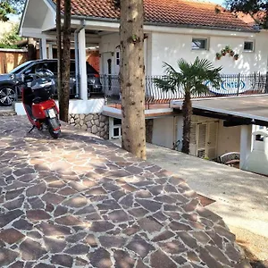 Apartment Damijan, Krk Town